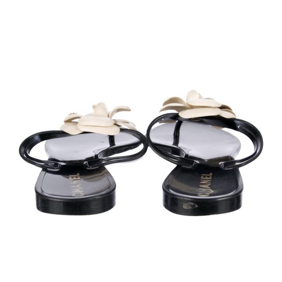 Chanel - Interlocking CC Logo Rubber Slides - Picture 4 of 11